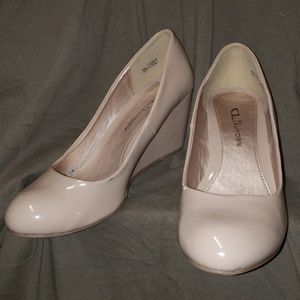 CL Size 7.5 Nude Patent Leather pumps Wedges